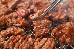 Sự xuất hiện nhà hàng sườn nướng
