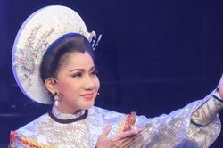 NSƯT Phượng Loan: 'Tôi sẵn sàng làm nền cho các nghệ sĩ cải lương trẻ tỏa sáng'