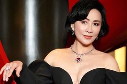 U60, Lưu Gia Linh gây sốc vì liên tục khoe thân
