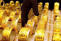 Giá vàng hôm nay 10/10: Vàng thế giới giảm nhẹ, trong nước bật tăng