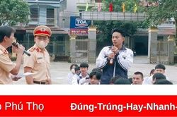 Tân Sơn: Tuyên truyền Luật an toàn giao thông đường bộ cho học sinh