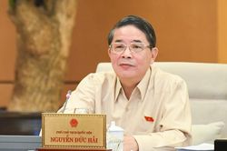 Thường vụ Quốc hội đồng ý tăng lương cơ sở, lương hưu, phụ cấp nghề y