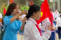 Lạm thu đầu năm học: Bài 1 - Những mánh khóe móc túi phụ huynh