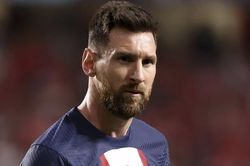 Messi là bậc thầy của việc thao túng tâm lý trọng tài
