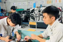 Nhiều trường nghề kêu 'khó đủ đường'