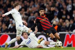 Haaland dự bị, Man City bị cầm hòa ở Cúp C1