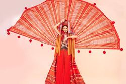 Bảo Ngọc gặp sự cố với bộ váy cồng kềnh nhất Miss Intercontinental 2022