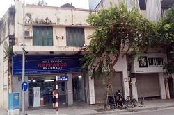 Tục trần nào ai tan hết niềm say