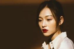 Biết gia đình chồng tương lai nợ nần nhưng chị tôi vẫn muốn cưới