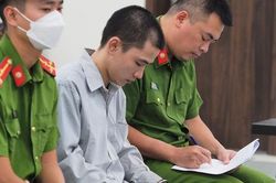 Người thân bé 3 tuổi bị đóng đinh vào đầu phẫn uất tột độ khi nghe cáo trạng truy tố kẻ thủ ác