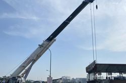 Hà Nội hoàn thành tháo dỡ 30 phương tiện nổi tại hồ Tây