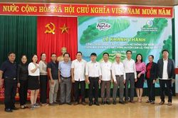 Khánh thành công trình nước sạch ở xã Cam Chính