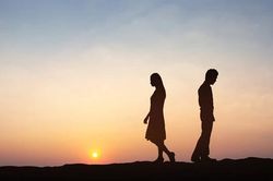 Chuyện 'chia tay… đòi lại quà'…