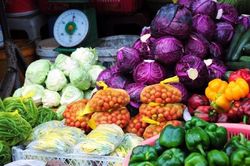 Giá rau, củ Đà Lạt tăng do mưa nhiều