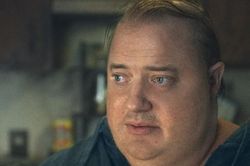 Brendan Fraser nhận tràng pháo tay dài tại LHP New York