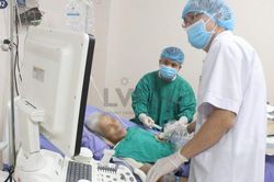 Chọc màng tim hút 1,5 lít dịch cứu sống người đàn ông