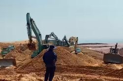 Thông tin mới nhất vụ sạt lở mỏ titan, 4 người bị vùi lấp ở Bình Thuận