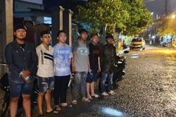 Nhóm thanh thiếu niên mang bom xăng, hung khí gây rối nhà dân