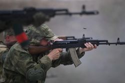 Tân binh xả súng tại trường huấn luyện Nga gần Ukraine, 11 người chết, 15 bị thương