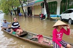 Đời sống Đời sống Phố vẫn còn sang những chuyến đò