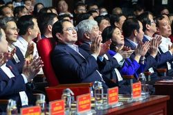 'Chung tay vì người nghèo - không để ai bị bỏ lại phía sau' bằng những hành động cụ thể, thiết thực*