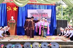 Nhớ Tết Độc lập của người Mường ở Kon Tum