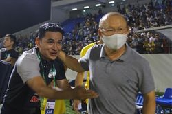Tốp 5 ứng cử viên thay HLV Park Hang-seo: Shin Tae-yong hay Kiatisak?