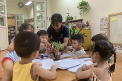 Chất lượng đội ngũ và lương giáo viên mầm non chưa tương xứng với công việc