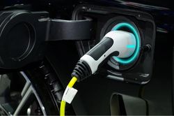 Công nghệ vũ trụ của NASA có thể cắt giảm thời gian sạc xe điện xuống dưới 5 phút