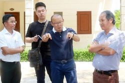 Bầu Đức: Thật buồn khi biết ông Park nghỉ nhưng bóng đá Việt Nam phải tiếp tục tiến lên
