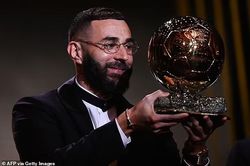 Karim Benzema giành Quả bóng vàng 2022