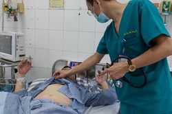 Sốt xuất huyết: Không phải hết sốt là khỏi bệnh