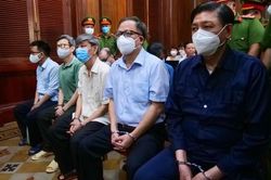 Bị cáo Tất Thành Cang bị tuyên phạt tổng hợp 14 năm 6 tháng tù