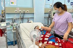 Thành phố Hồ Chí Minh triển khai quy trình báo động đỏ đối với bệnh nhân sốt xuất huyết Dengue