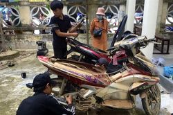 Ấm áp tình người sau lũ dữ