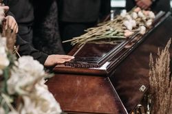 Túng tiền, chàng trai làm điều đáng sợ với mẹ bạn gái cũ