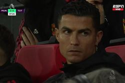 Ronaldo ngồi dự bị, MU đánh bại Tottenham