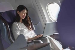 SpaceX ra mắt dịch vụ Internet cho máy bay, tốc độ đủ để gọi video