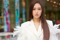 Hoa hậu Mai Phương Thúy lộ ảnh mặt mộc lão hóa ở tuổi 34