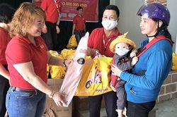 Central Retail tặng 400 phần quà hỗ trợ cho người dân bị bão lũ tại Đà Nẵng và Thừa Thiên Huế