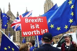 Brexit được gọi tên khi chính trường Anh liên tiếp gặp 'sóng gió'