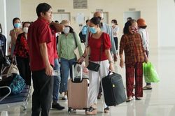 Bến xe Miền Đông mới gặp khó vì nạn 'xe dù bến cóc', hạ tầng thiếu thốn