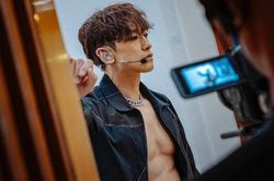 Bi Rain bị tố nhận biệt đãi để quay phim tại Nhà Xanh