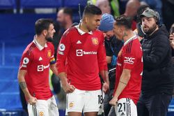 MU hòa nghẹt thở Chelsea: Đẳng cấp Casemiro