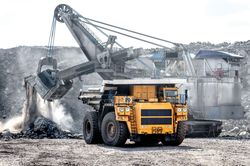 Khoa học và công nghệ góp phần đẩy nhanh quá trình công nghiệp hóa, hiện đại hóa ngành Công nghiệp Mỏ - Luyện kim của Việt Nam