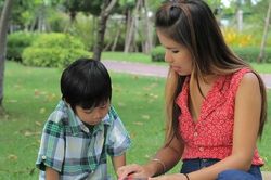 Từng 'gắn nhãn' xấu khiến con tự ti, bà mẹ có cách sửa sai đáng học hỏi