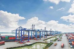 Hai nguyên nhân giúp Việt Nam đạt kỷ lục xuất nhập khẩu 620 tỷ USD