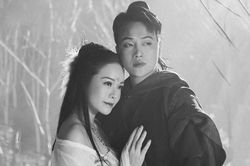 Nhật Kim Anh hóa mỹ nhân cổ trang, e ấp bên 'người tình tin đồn'