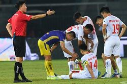 VPF mời trọng tài ngoại cầm còi trận Thanh Hóa gặp TP.HCM