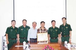 'Con nuôi đồn Biên phòng' vượt khó đến với giảng đường đại học